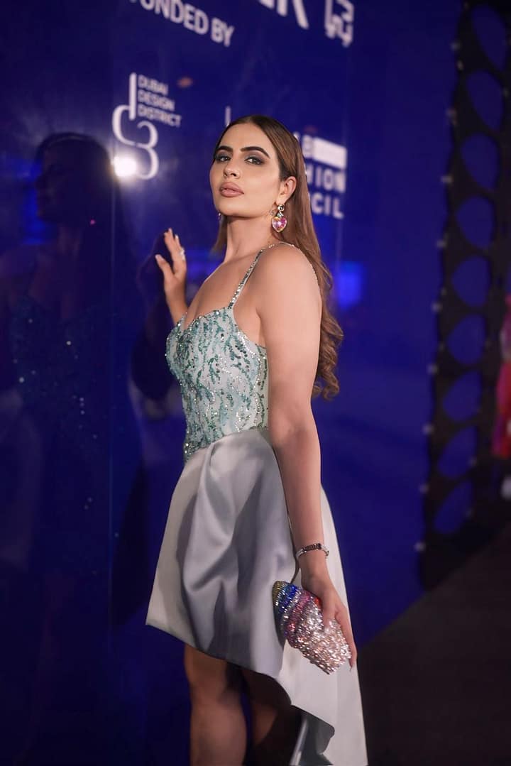 68a3f7c0-bcbb-4d4e-9f09-7e53b4cb9c84